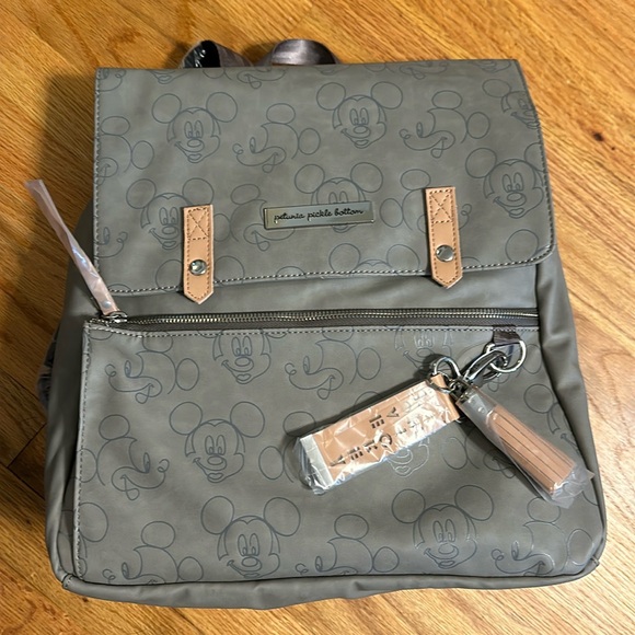 Petunia Pickle Bottom Diaper Bag - Picture 1 of 15